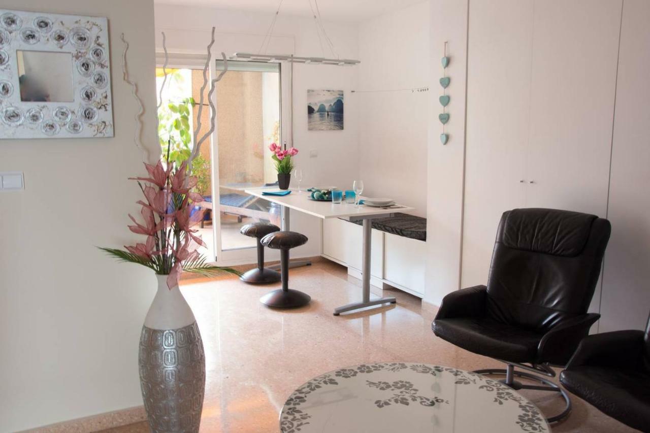 Lovely Penhouse In Alicante With Parking Exterior photo